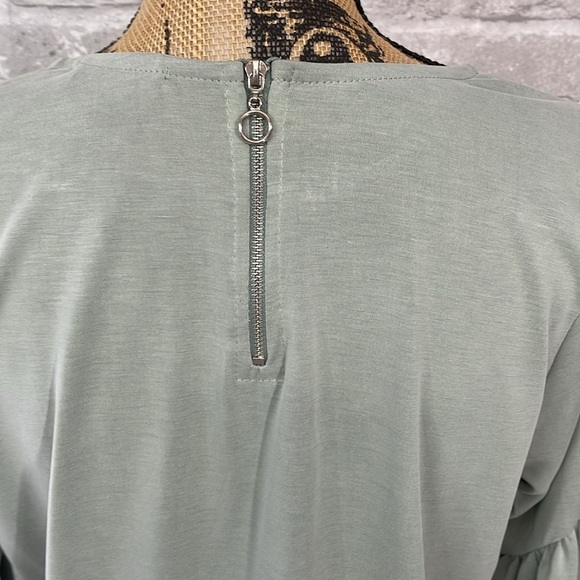 Gyft Sage Green Flutter Sleeve Top - Picture 5 of 7